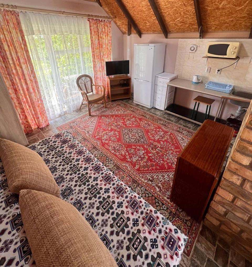 Podsolnukhi Guest House Cholpon-Ata Exteriér fotografie